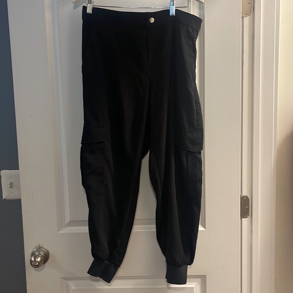 Zara xl black cargo with side pocket elastic waist pants - Picture 2 of 6